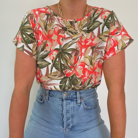 Vintage Tops - Vintage Tropical Floral Short Sleeve Blouse